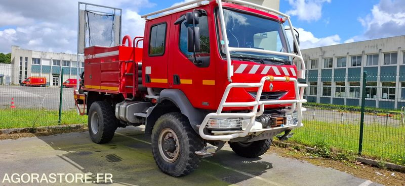 CAMION CITERNE FEUX FORET - RENAULT MIDLUM 220/12 - EP 236 ZQ - Camión: foto 1 CAMION CITERNE FEUX FORET - RENAULT MIDLUM 220/12 - EP 236 ZQ - Camión: foto 1