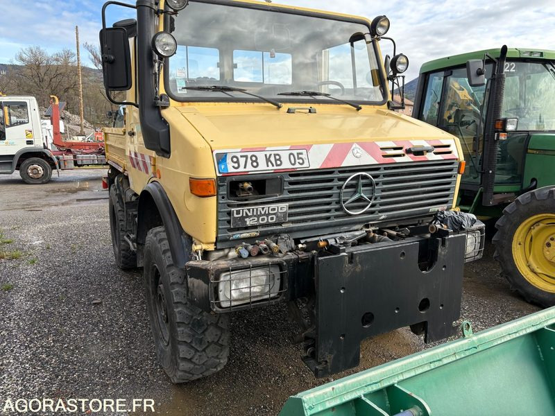 Camión CAMION MERCEDES UNIMOG 1200: foto 9