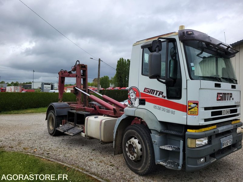 Iveco 190E24 polybenne sans benne - Camión: foto 2 Iveco 190E24 polybenne sans benne - Camión: foto 2