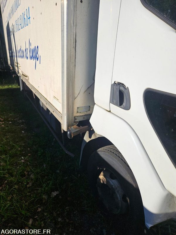 PL-RENAULT MIDLUM- 407653Km-2005 8517SC65 - Camión: foto 2 PL-RENAULT MIDLUM- 407653Km-2005 8517SC65 - Camión: foto 2