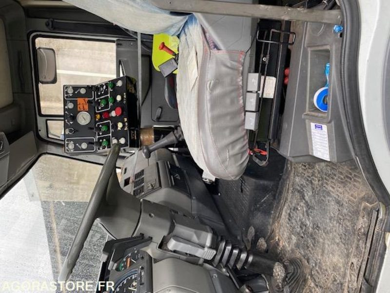 PL laveuse IVECO 100E15 1995 - Camión: foto 5 PL laveuse IVECO 100E15 1995 - Camión: foto 5