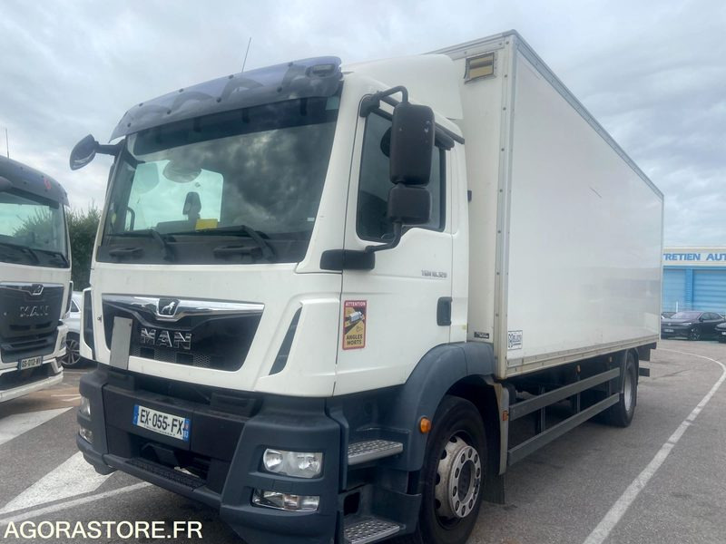 PORTEUR FOURGON MAN TGM - 2018 - 220000 Kms - Camión: foto 2 PORTEUR FOURGON MAN TGM - 2018 - 220000 Kms - Camión: foto 2