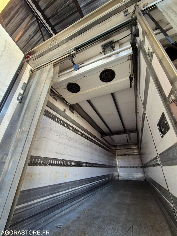 Camión Porteur Volvo frigo: foto 14 Camión Porteur Volvo frigo: foto 14