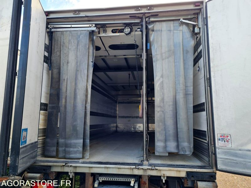 Camión Porteur Volvo frigo: foto 18 Camión Porteur Volvo frigo: foto 18