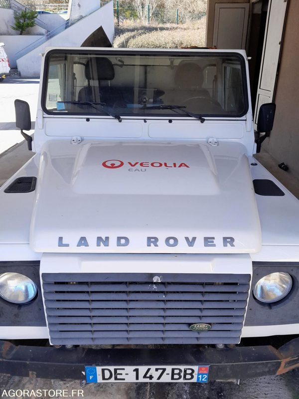 Camion hydrocureur LAND ROVER Defender - 2014 / 142 462 KM - Pick-up: foto 3 Camion hydrocureur LAND ROVER Defender - 2014 / 142 462 KM - Pick-up: foto 3