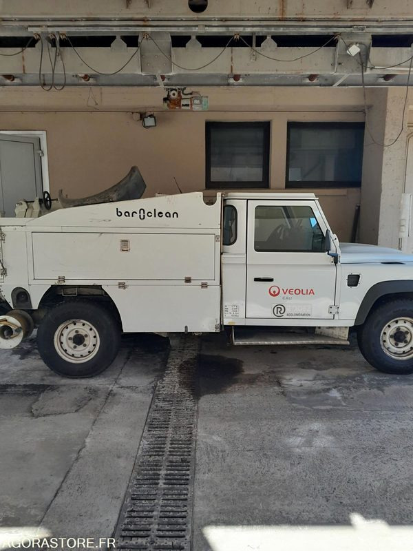 Camion hydrocureur LAND ROVER Defender - 2014 / 142 462 KM - Pick-up: foto 1 Camion hydrocureur LAND ROVER Defender - 2014 / 142 462 KM - Pick-up: foto 1