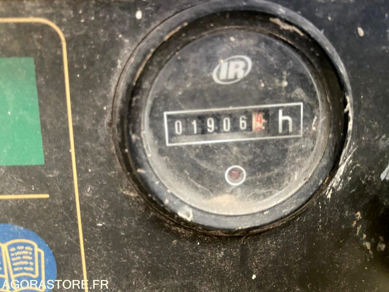 Compresseur de chantier DOOSAN 7/31 - INGERSOLL RAND - Compresor de aire: foto 3 Compresseur de chantier DOOSAN 7/31 - INGERSOLL RAND - Compresor de aire: foto 3