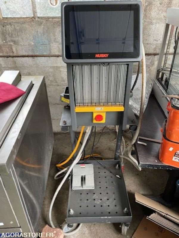 Controleur de moules ALTANIUM HUSKY - Herramienta/ Equipo: foto 1 Controleur de moules ALTANIUM HUSKY - Herramienta/ Equipo: foto 1