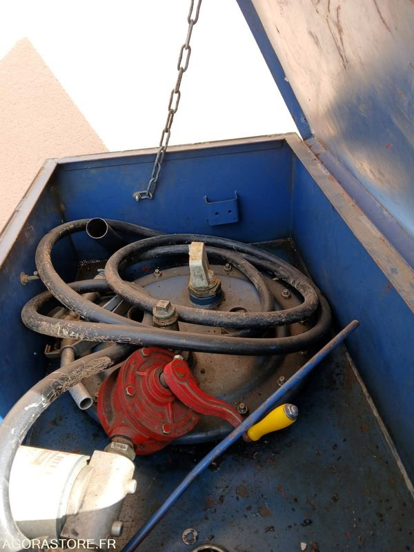 Cuve gazole métallique avec distributeur Bollaert - Equipo de construcción: foto 4 Cuve gazole métallique avec distributeur Bollaert - Equipo de construcción: foto 4