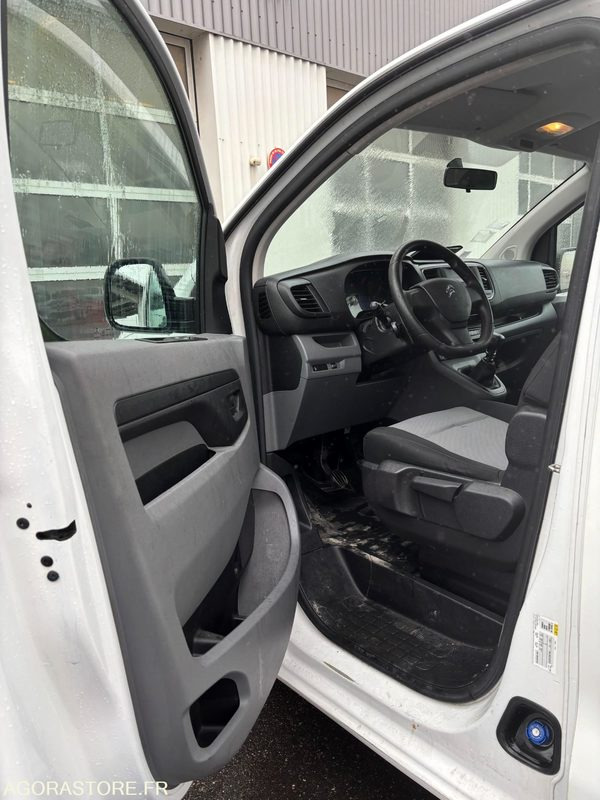 Minibús, Furgoneta de pasajeros FG-930-DE - Roulant - CITROEN JUMPY SPACE TOURER - VP - 208 444 Kms: foto 8 Minibús, Furgoneta de pasajeros FG-930-DE - Roulant - CITROEN JUMPY SPACE TOURER - VP - 208 444 Kms: foto 8