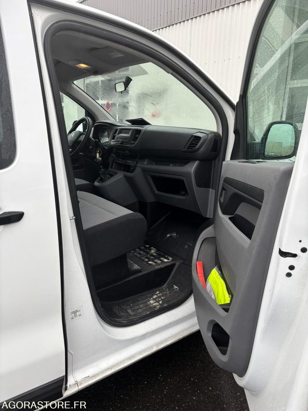 Minibús, Furgoneta de pasajeros FG-930-DE - Roulant - CITROEN JUMPY SPACE TOURER - VP - 208 444 Kms: foto 11 Minibús, Furgoneta de pasajeros FG-930-DE - Roulant - CITROEN JUMPY SPACE TOURER - VP - 208 444 Kms: foto 11