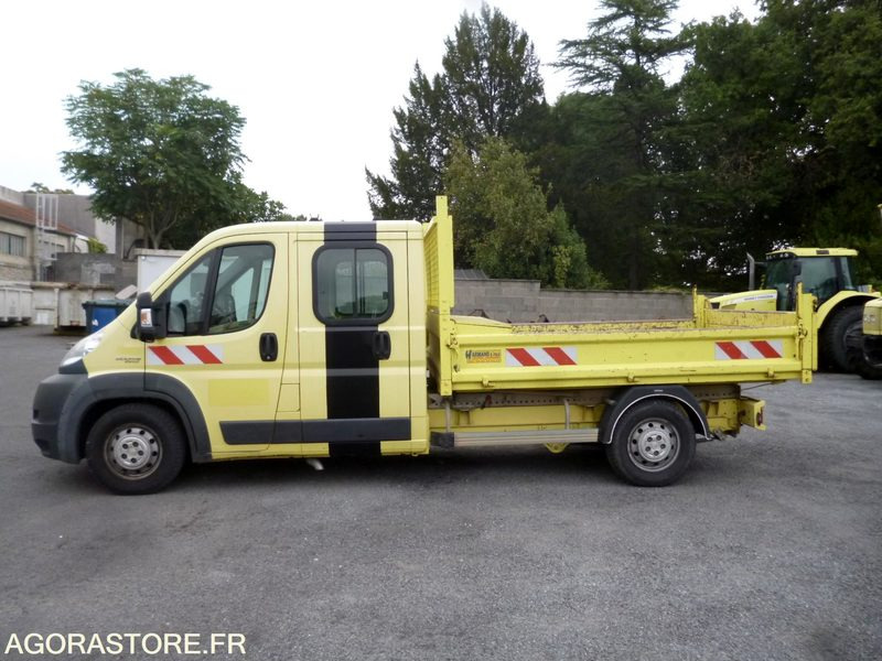 FIAT DUCATO 2.3 JTD 120 BBDC - Furgón: foto 2 FIAT DUCATO 2.3 JTD 120 BBDC - Furgón: foto 2