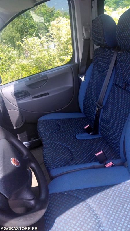 FIAT SCUDO 9 PLACES 51236 kms 2007 - Minibús, Furgoneta de pasajeros: foto 2 FIAT SCUDO 9 PLACES 51236 kms 2007 - Minibús, Furgoneta de pasajeros: foto 2