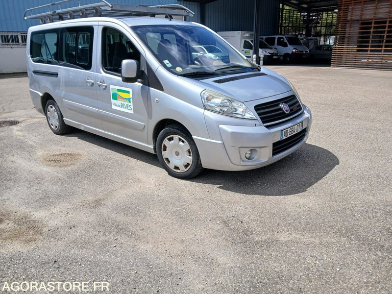 FIAT SCUDO PANORAMA - 9 places - Minibús, Furgoneta de pasajeros: foto 2 FIAT SCUDO PANORAMA - 9 places - Minibús, Furgoneta de pasajeros: foto 2
