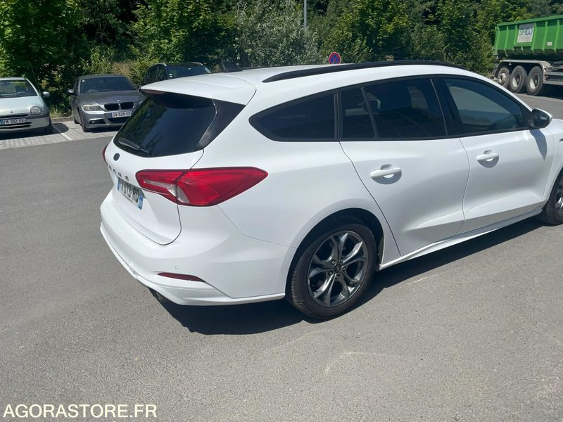 Coche familiar FORD FOCUS finition ST Line 122800 Kms 2021: foto 6