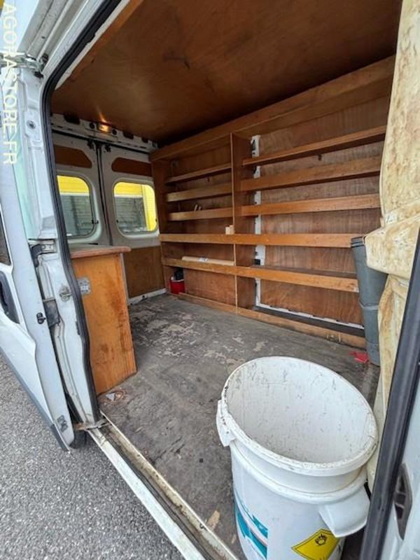 FOURGON CITROEN JUMPER FT30 de 2010 76305kms - Furgón: foto 3 FOURGON CITROEN JUMPER FT30 de 2010 76305kms - Furgón: foto 3