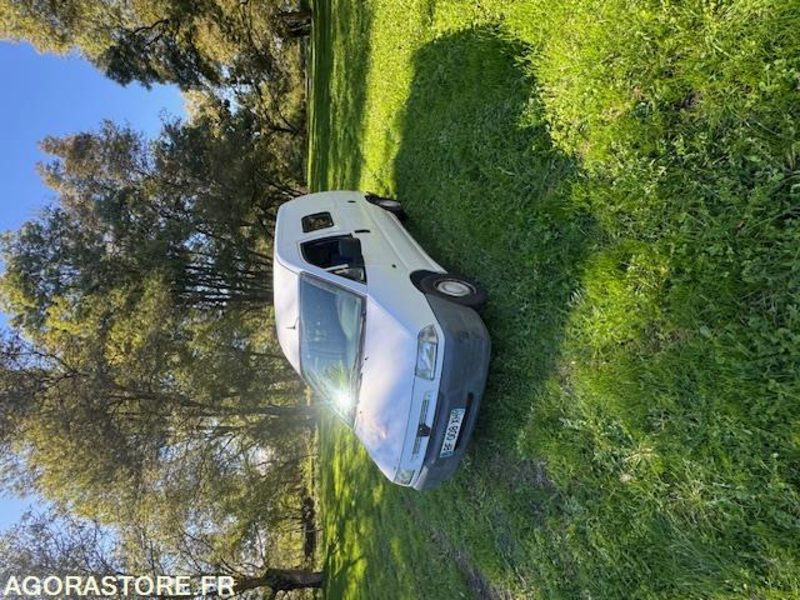 FOURGON PEUGEOT - Furgón: foto 1 FOURGON PEUGEOT - Furgón: foto 1