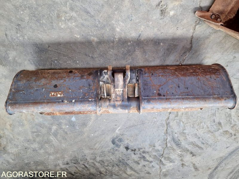 GODET (140) ADAPTE ATTACHE MORIN M5 - Cazo para excavadora: foto 1 GODET (140) ADAPTE ATTACHE MORIN M5 - Cazo para excavadora: foto 1