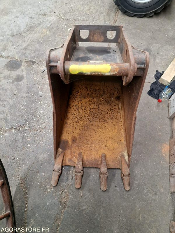 GODET (60) ET ATTACHE RAPIDE QC08 - Cazo para excavadora: foto 1 GODET (60) ET ATTACHE RAPIDE QC08 - Cazo para excavadora: foto 1