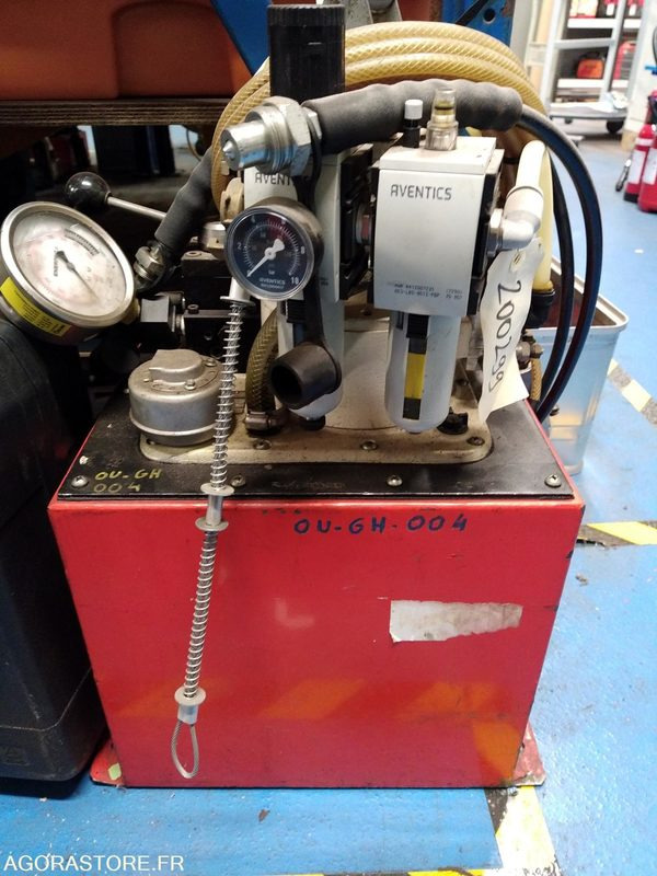 GROUPE HYDRAULIQUE POUR SERRAGE - Herramienta/ Equipo: foto 2 GROUPE HYDRAULIQUE POUR SERRAGE - Herramienta/ Equipo: foto 2