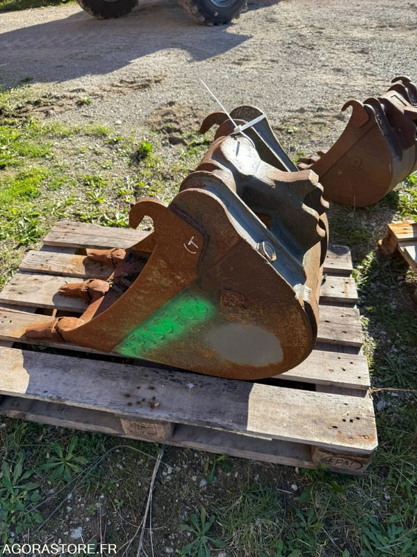 Godet 400mm Morin 2 - Cazo para Maquinaria de construcción: foto 4 Godet 400mm Morin 2 - Cazo para Maquinaria de construcción: foto 4