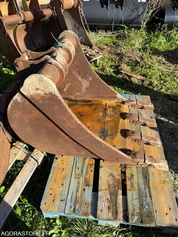 Godet 700mm Morin 3 - Cazo para Maquinaria de construcción: foto 2 Godet 700mm Morin 3 - Cazo para Maquinaria de construcción: foto 2