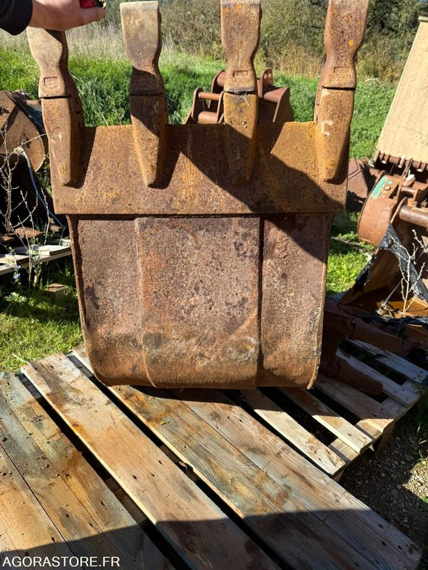 Godet 700mm Morin 3 - Cazo para Maquinaria de construcción: foto 5 Godet 700mm Morin 3 - Cazo para Maquinaria de construcción: foto 5