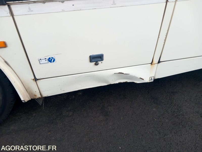 IVECO BUS AXER N°073267 - Autobús escolar: foto 2 IVECO BUS AXER N°073267 - Autobús escolar: foto 2