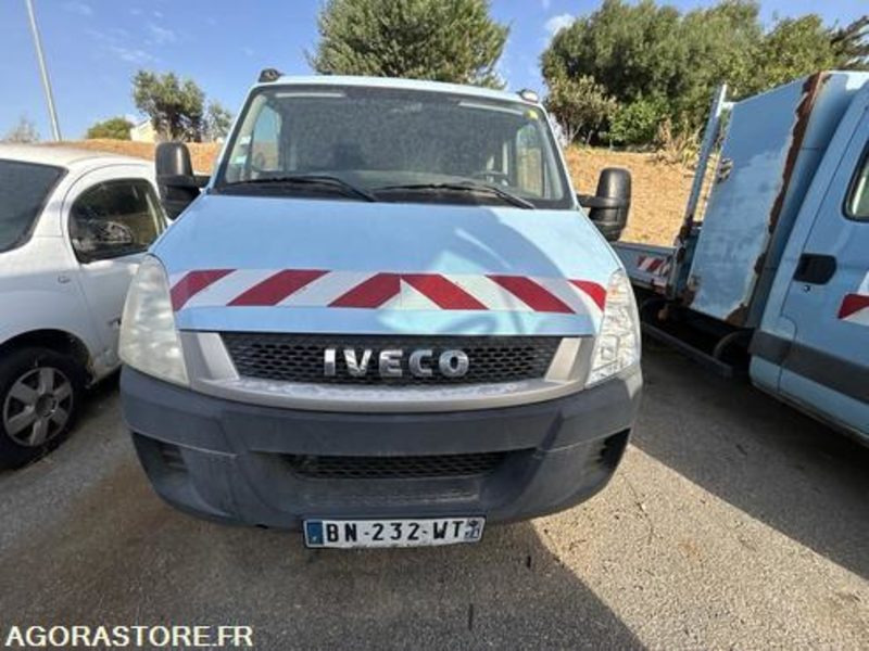 IVECO DAILY - 2011 - 158894KM - BN232WT - Furgón: foto 1 IVECO DAILY - 2011 - 158894KM - BN232WT - Furgón: foto 1