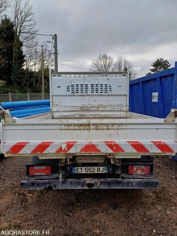 IVECO DAILY 35C14 BENNE - 2018 / 125 000 KM - Furgoneta basculante: foto 4 IVECO DAILY 35C14 BENNE - 2018 / 125 000 KM - Furgoneta basculante: foto 4