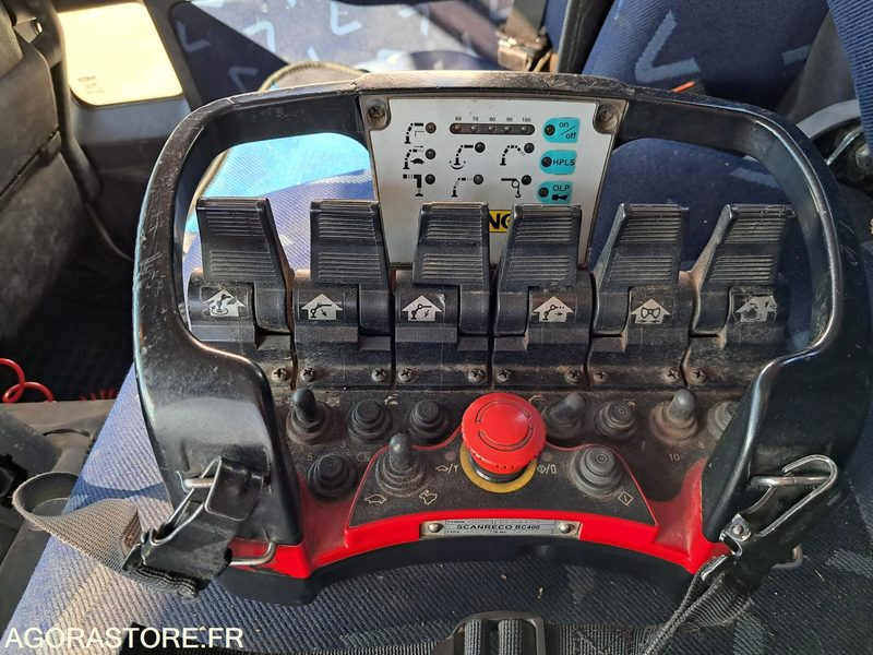 Camión multibasculante IVECO GRUE AMPLIROLL 559000 kms 2009: foto 11