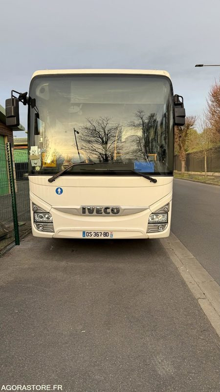 Iveco Crossway EURO 6 2015 103 000 km CT OK - Autobús escolar: foto 1 Iveco Crossway EURO 6 2015 103 000 km CT OK - Autobús escolar: foto 1