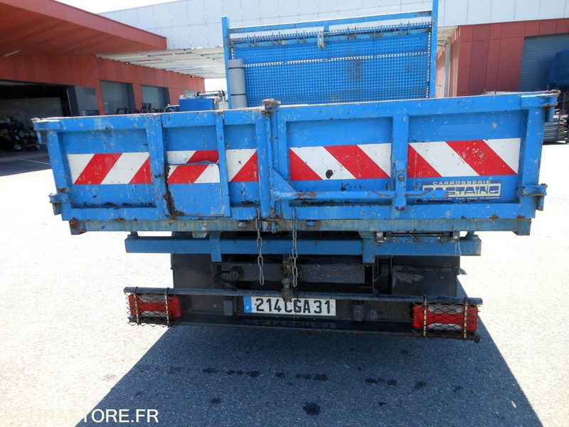 Iveco Daily 35C15 3.0 litres 146cv tri benne - Furgoneta basculante: foto 5 Iveco Daily 35C15 3.0 litres 146cv tri benne - Furgoneta basculante: foto 5