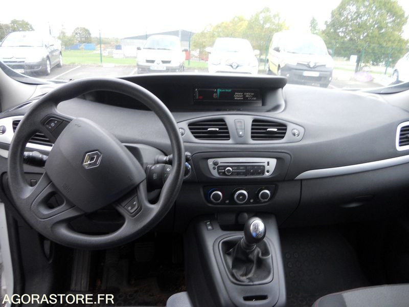 LOT 11 SLT - RENAULT SCENIC - Coche: foto 5 LOT 11 SLT - RENAULT SCENIC - Coche: foto 5