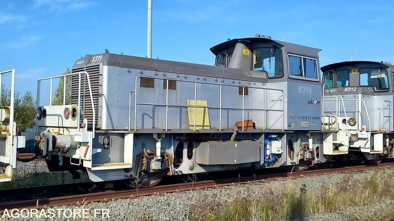 Lot de 5 Locotracteurs Y8000 RVI2 / Moyse, Fauvet Girel - Equipo de construcción: foto 1 Lot de 5 Locotracteurs Y8000 RVI2 / Moyse, Fauvet Girel - Equipo de construcción: foto 1