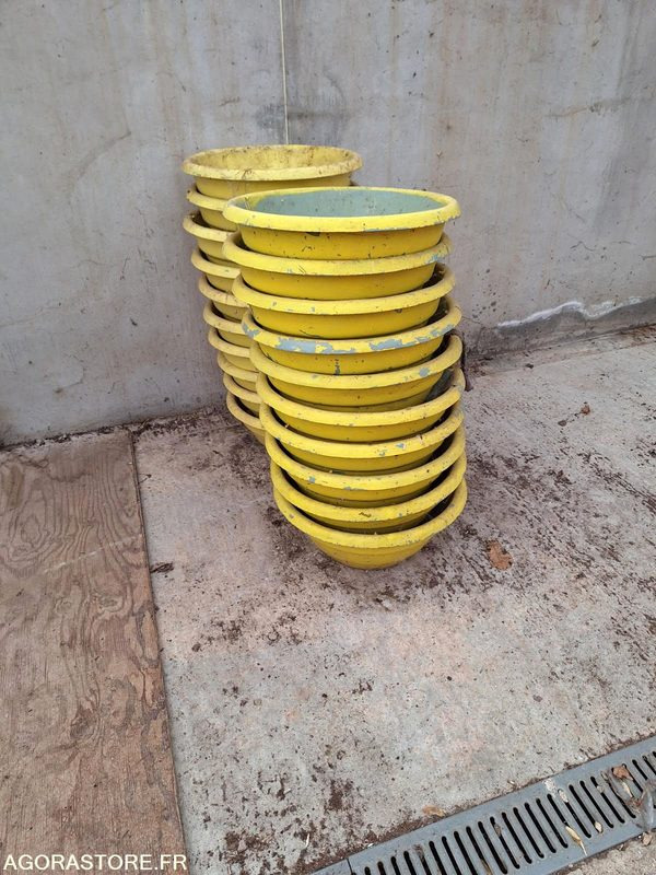 Lot de 5 jardinières jaunes - Maquinaria de jardinería: foto 1 Lot de 5 jardinières jaunes - Maquinaria de jardinería: foto 1