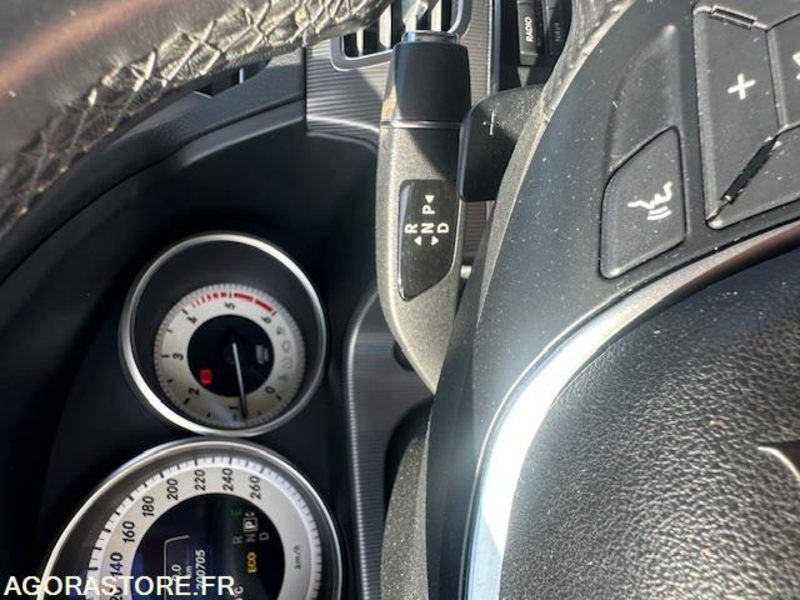 Coche familiar MERCEDES E250 CDI 4MATIC: foto 9