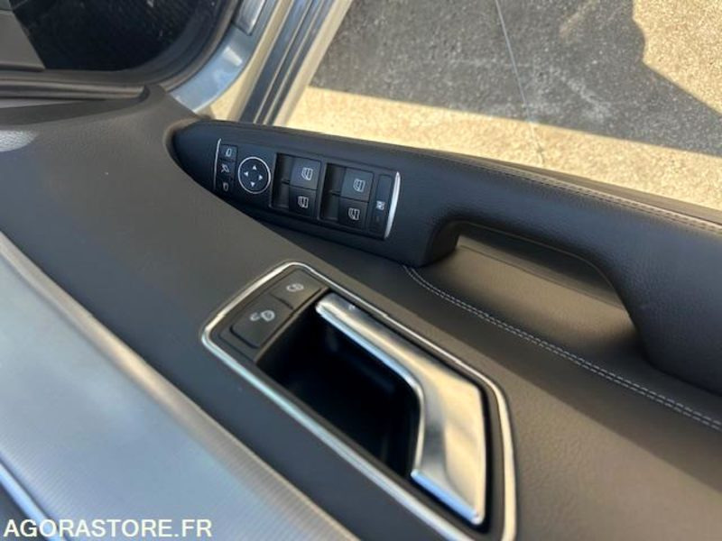 Coche familiar MERCEDES E250 CDI 4MATIC: foto 11