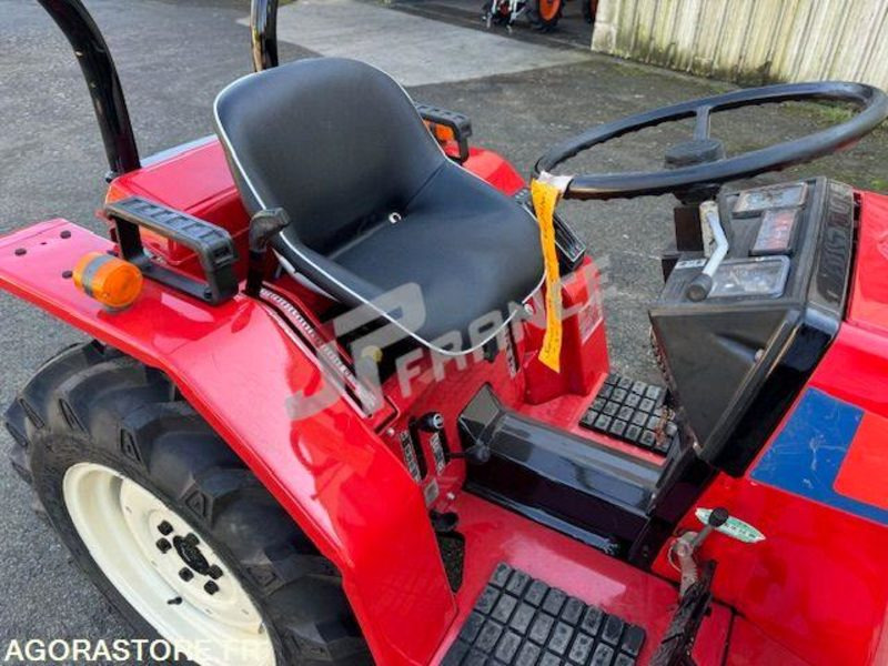 MICROTRACTEUR YANMAR 16CV 3 CYLINDRES DIESEL D'OCCASION 4 RM PDF 3 PTS COMPLET - Tractor: foto 3 MICROTRACTEUR YANMAR 16CV 3 CYLINDRES DIESEL D'OCCASION 4 RM PDF 3 PTS COMPLET - Tractor: foto 3