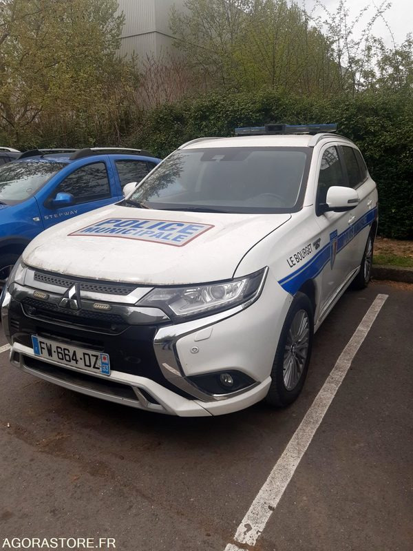 Mitsubichi Outlander - 2020 - 30000kms - FW664DZ - SUV/ Todoterreno: foto 2 Mitsubichi Outlander - 2020 - 30000kms - FW664DZ - SUV/ Todoterreno: foto 2