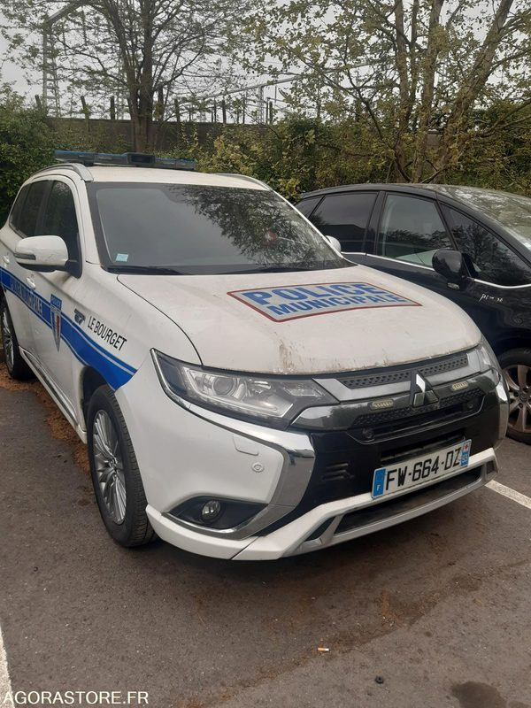Mitsubichi Outlander - 2020 - 30000kms - FW664DZ - SUV/ Todoterreno: foto 1 Mitsubichi Outlander - 2020 - 30000kms - FW664DZ - SUV/ Todoterreno: foto 1