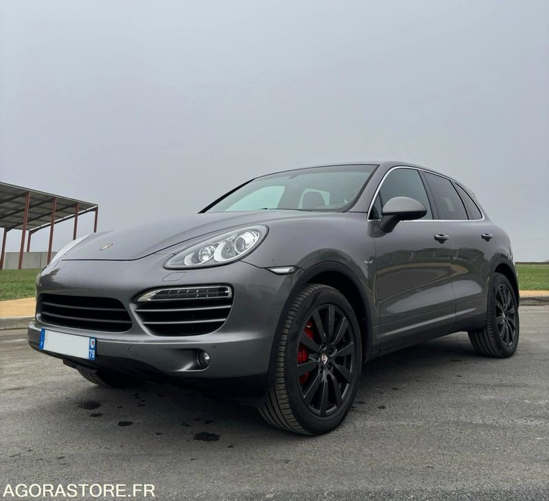 NIORT - PORSCHE CAYENNE 3.0 V6 - 2012 - 42 000 KM - Coche: foto 1 NIORT - PORSCHE CAYENNE 3.0 V6 - 2012 - 42 000 KM - Coche: foto 1