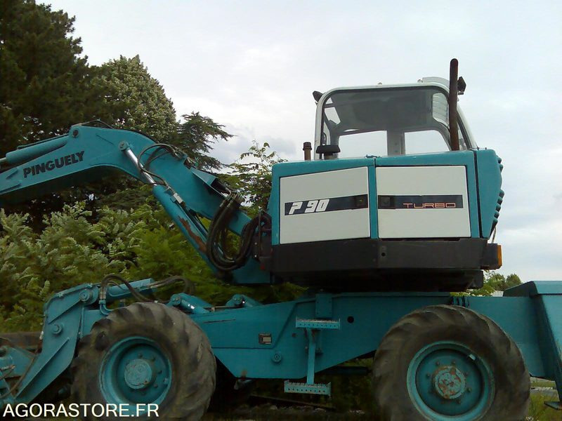 PELLE A PNEUS PINGUELY P90 TURBO 2002 5365 HEURES - Excavadora: foto 4 PELLE A PNEUS PINGUELY P90 TURBO 2002 5365 HEURES - Excavadora: foto 4