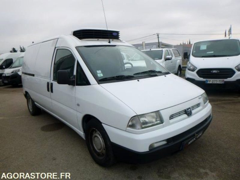 PEUGEOT expert frigorifique - 2003 - 96 210km - Furgoneta pequeña: foto 1 PEUGEOT expert frigorifique - 2003 - 96 210km - Furgoneta pequeña: foto 1