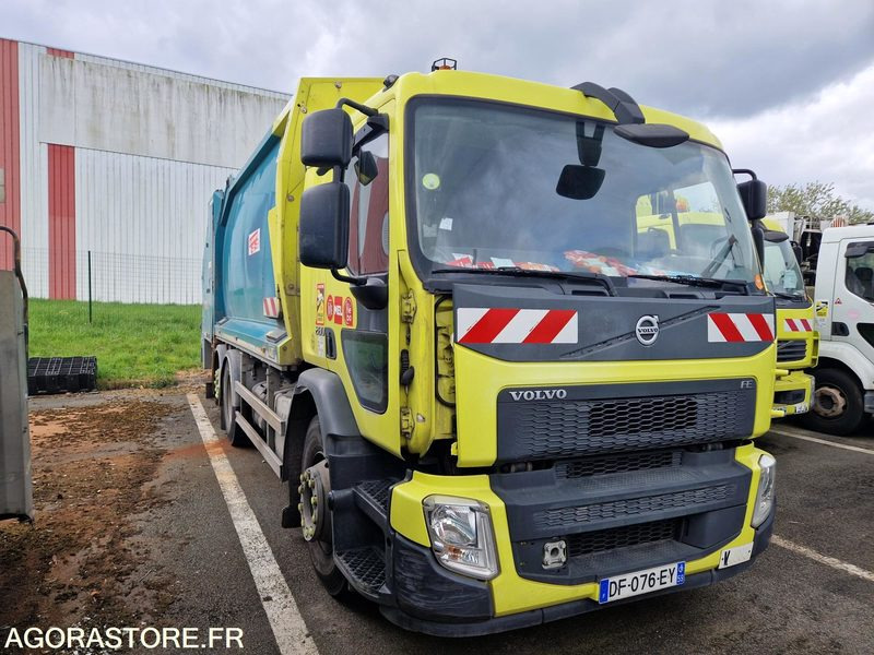 PORTEUR BOM 26T VOLVO GEESINK - 2014 - 167708 KM - Camión de basura: foto 2 PORTEUR BOM 26T VOLVO GEESINK - 2014 - 167708 KM - Camión de basura: foto 2