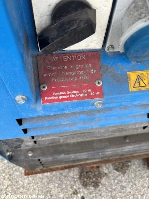 POSTE A SOUDER AVEC GENERATRICE - GENSET - MPM 500P - Equipo de construcción: foto 3 POSTE A SOUDER AVEC GENERATRICE - GENSET - MPM 500P - Equipo de construcción: foto 3
