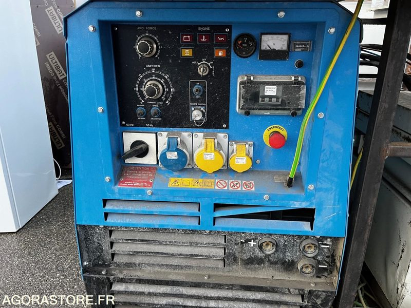 POSTE A SOUDER AVEC GENERATRICE - GENSET - MPM 500P - Equipo de construcción: foto 4 POSTE A SOUDER AVEC GENERATRICE - GENSET - MPM 500P - Equipo de construcción: foto 4