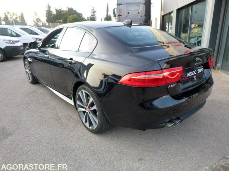 PRIX TTC 0% TVA - JAGUAR XE 2.0 180CV R SPORT AWD - 2016 - 160 000km - Coche: foto 3 PRIX TTC 0% TVA - JAGUAR XE 2.0 180CV R SPORT AWD - 2016 - 160 000km - Coche: foto 3
