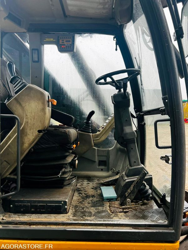 Excavadora Pelle Mecalac 14 MBX - 2003 / 9940 HEURES: foto 9 Excavadora Pelle Mecalac 14 MBX - 2003 / 9940 HEURES: foto 9