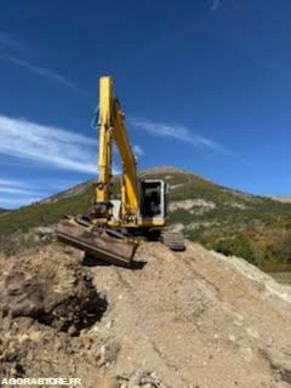 Pelle New Holland E135SR-1ES Diesel 2007 - Excavadora de cadenas: foto 3 Pelle New Holland E135SR-1ES Diesel 2007 - Excavadora de cadenas: foto 3